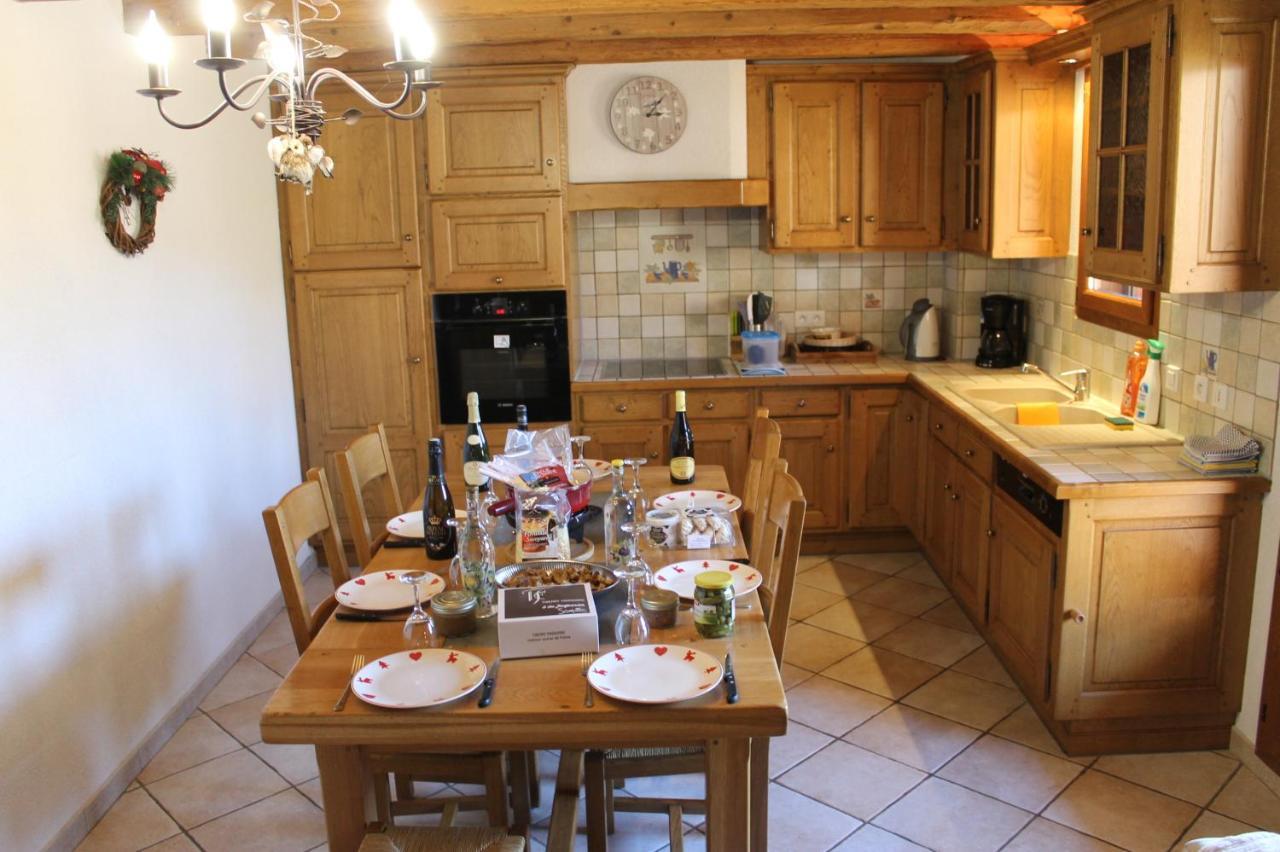 La Ferme De Sous-Lachat Samoens Bagian luar foto