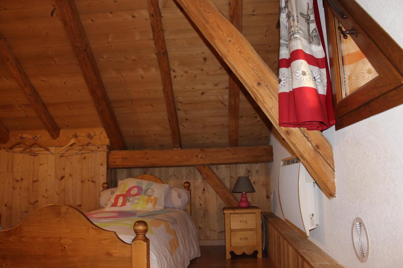 La Ferme De Sous-Lachat Samoens Bagian luar foto