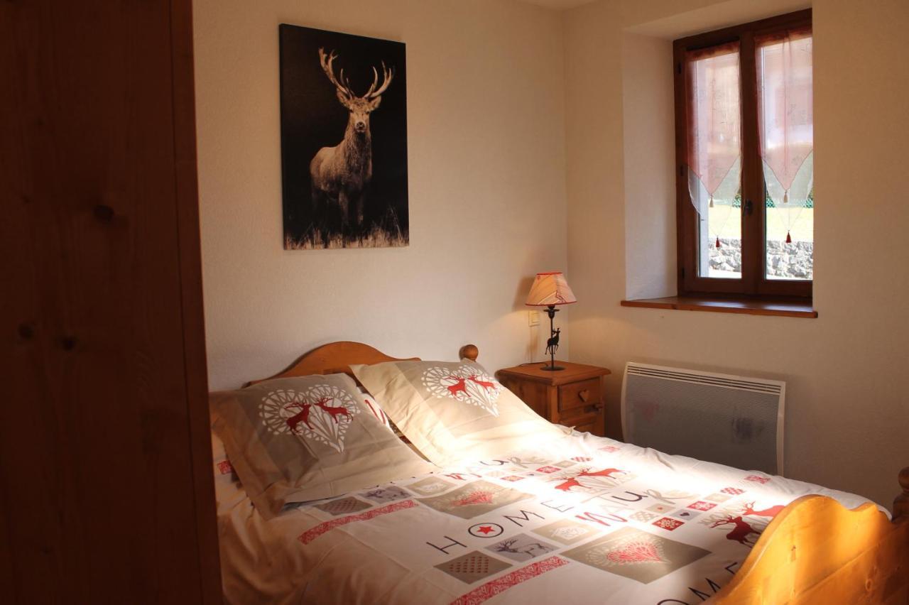 La Ferme De Sous-Lachat Samoens Bagian luar foto