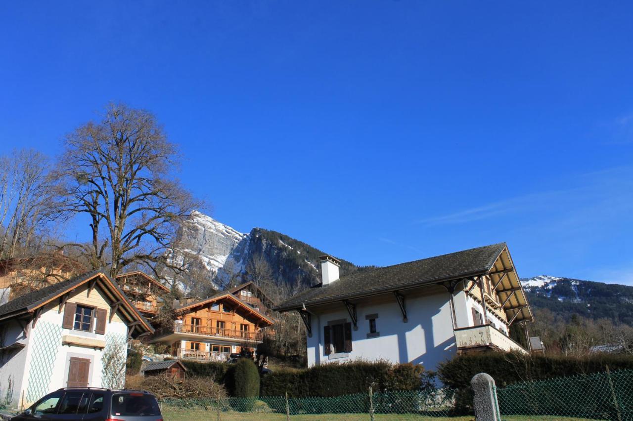 La Ferme De Sous-Lachat Samoens Bagian luar foto