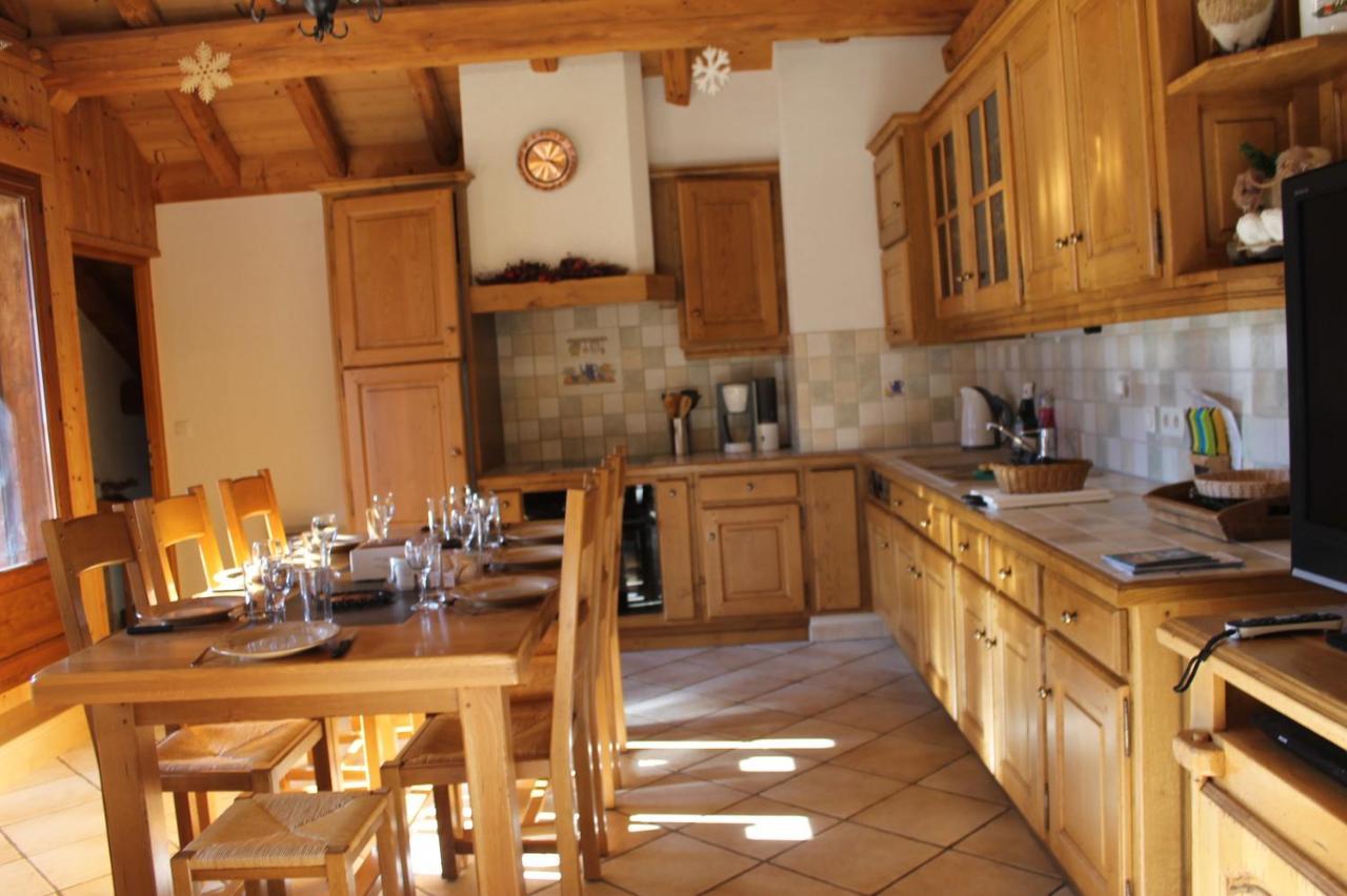 La Ferme De Sous-Lachat Samoens Bagian luar foto