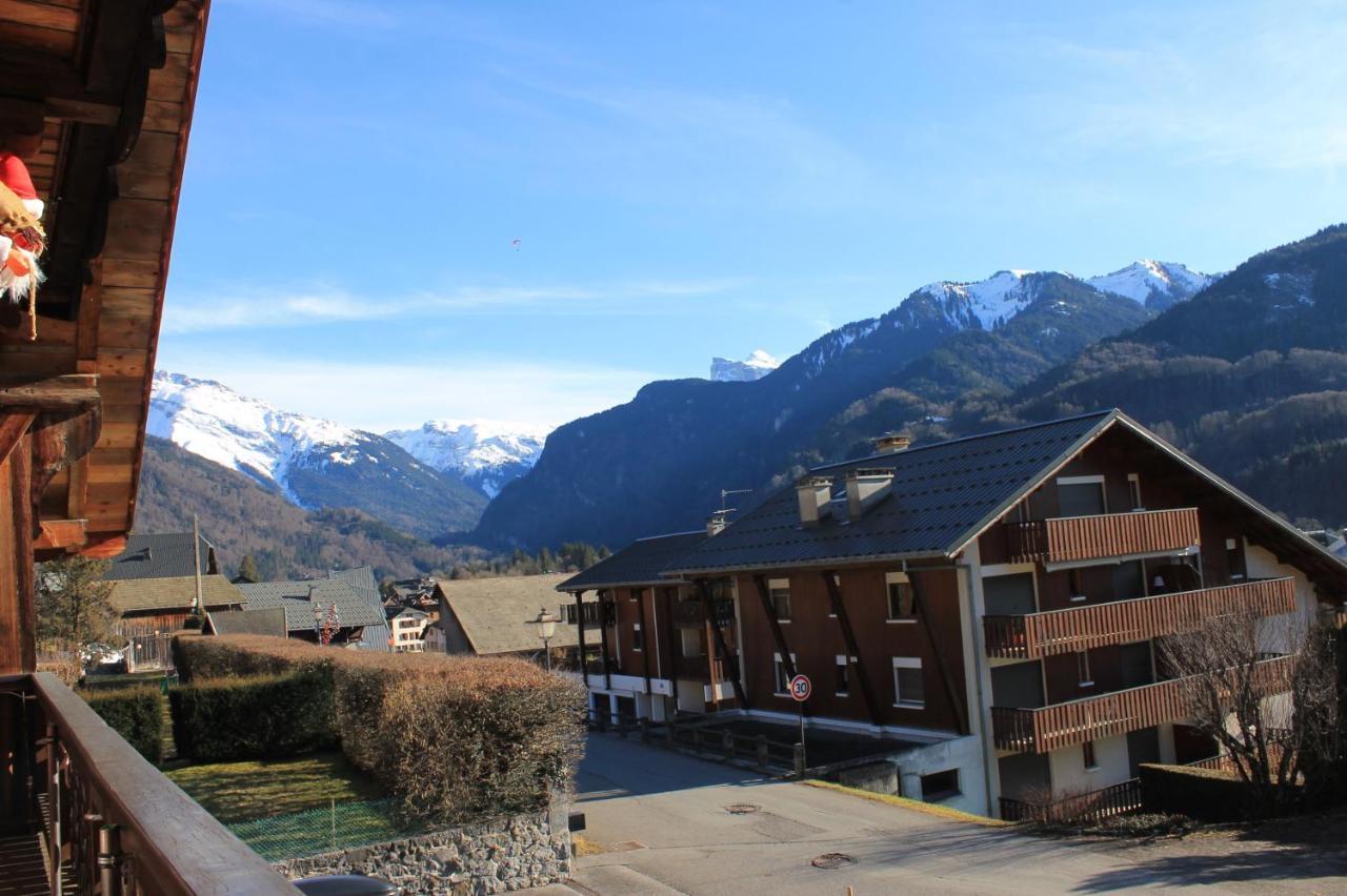 La Ferme De Sous-Lachat Samoens Bagian luar foto